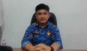 Kepala SMP Negeri 1 Manado, Riva Rori SPd MPd
